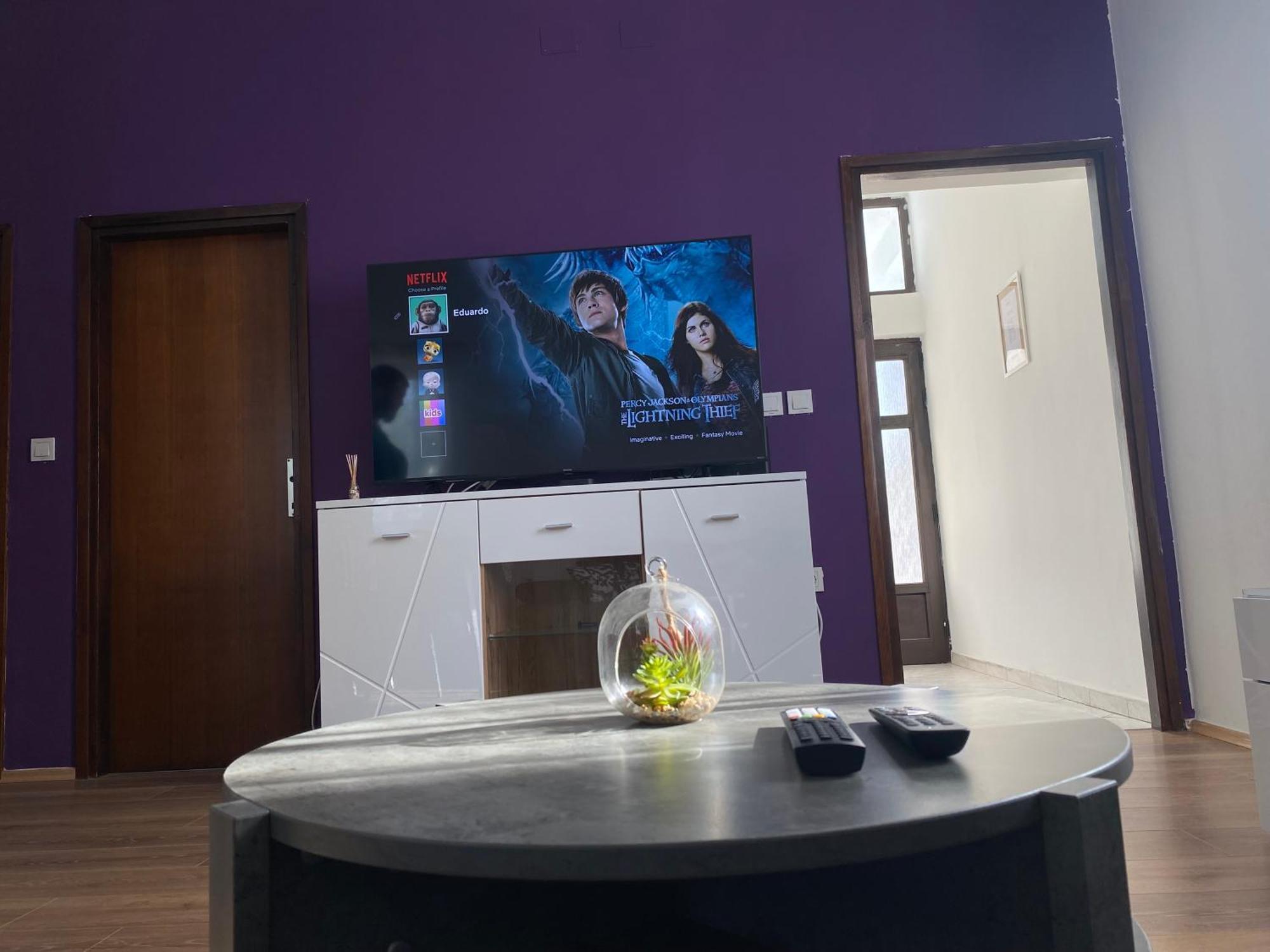 Eduardo Apartment